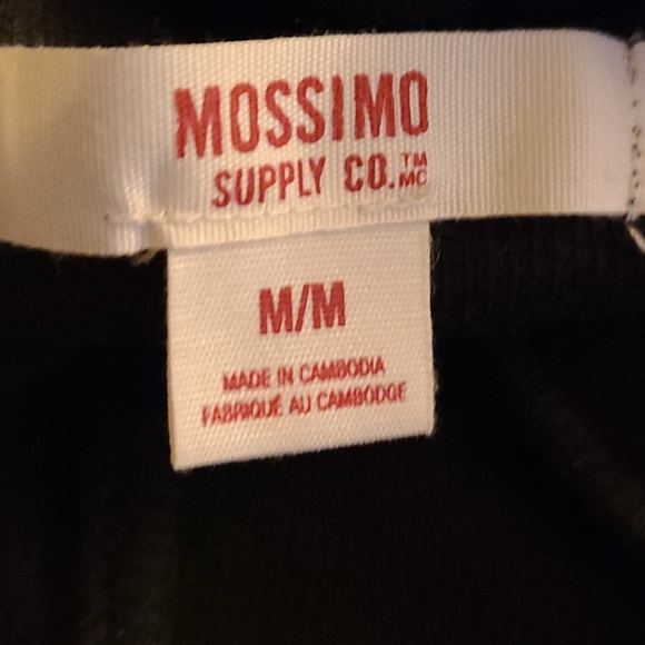 B1G1 Free EUC Mossimo Top - Picture 4 of 4